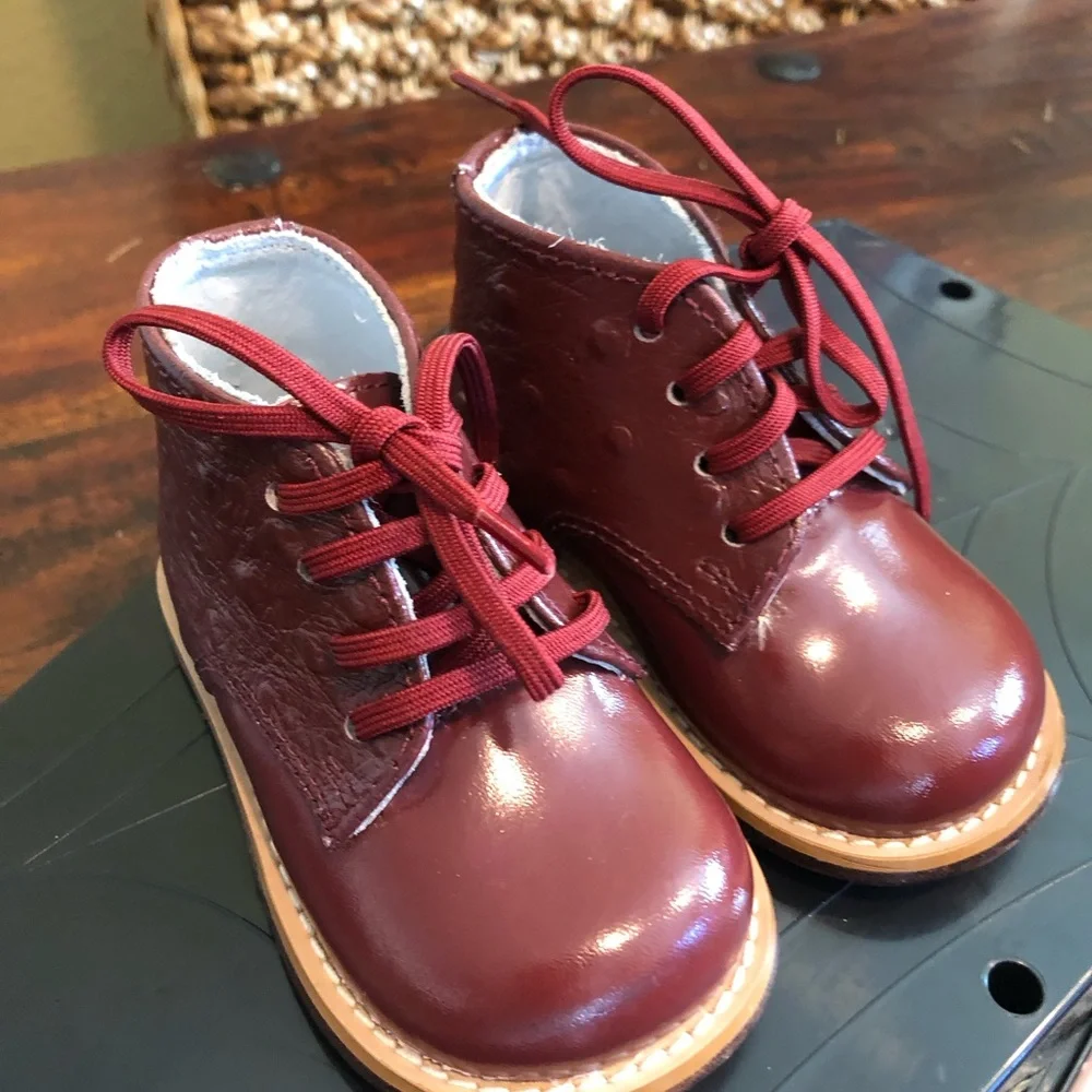 NEW JOSMO WALKER Patent Ostrich Walking Shoes Size: 3.5 toddler Color: Burgundy